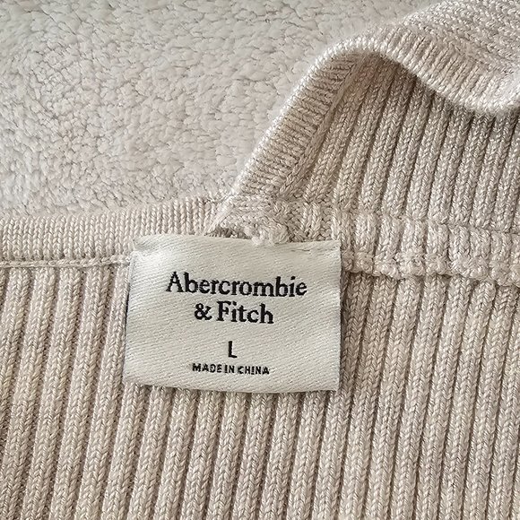 Abercrombie & Fitch One Shoulder Sleeve Knit Top in size L - Picture 4 of 6